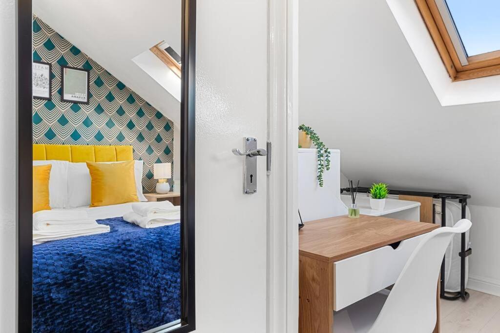 The Holloway Suite- Longterm 15% Off Sleeps4 Apartament *