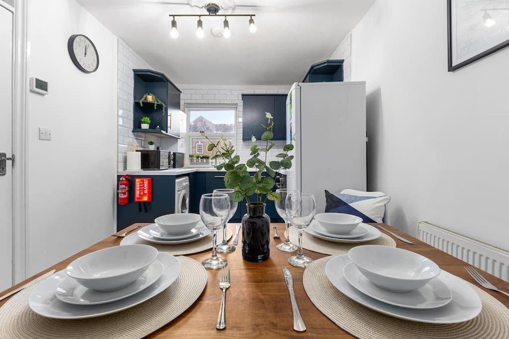 Appartamento The Holloway Suite- Longterm 15% Off Sleeps4 Londra
